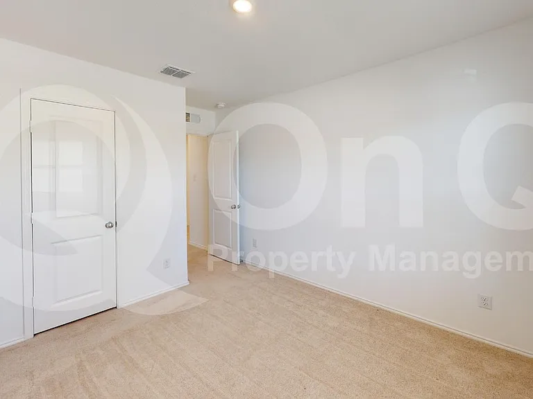 403 Ashbrook Way — Photo 14