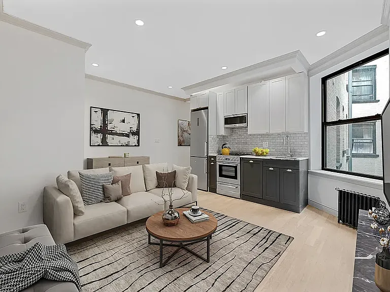 199 W 10th St #L1 — Photo 5