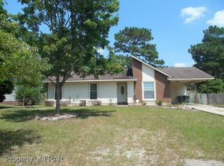 6200 Birchbrook Dr, Hope Mills, NC 28348