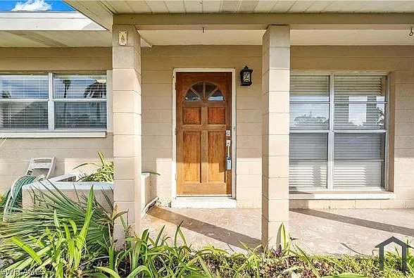 1437 Byron Rd — Photo 3