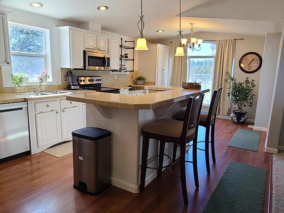 5th image of 6710 Jake Rd