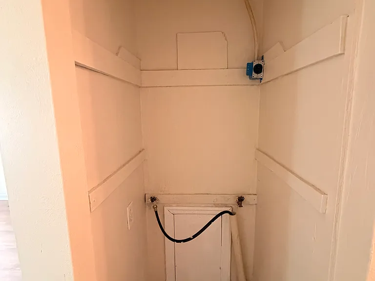 3915 Hoiles Ave — Photo 13