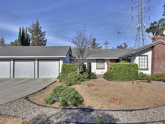 4th image of 12441 Blue Meadow Ct