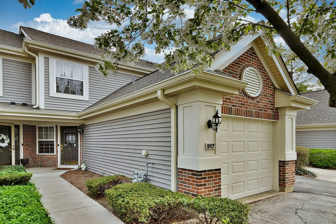 917 Little Falls Ct photo 1