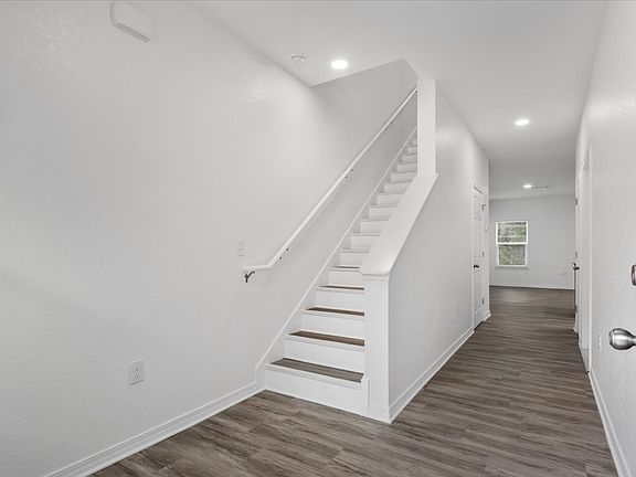3rd image of 6329 Long St