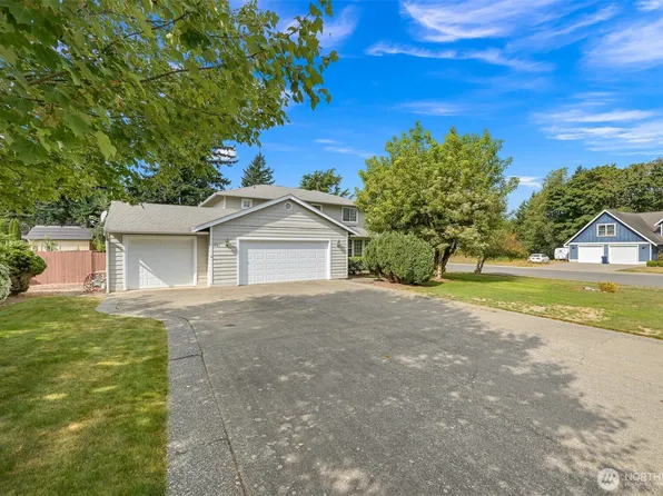 221 Birchwood Drive, Everson, WA 98247