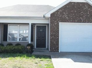 1147 Phelissa Dr, La Vergne, TN 37086