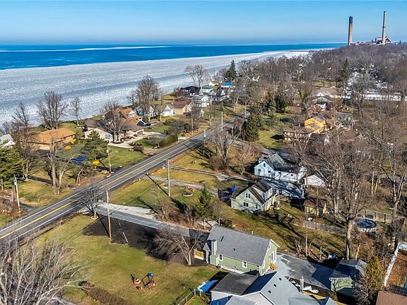 5th image of 33418 Lake Shore Blvd