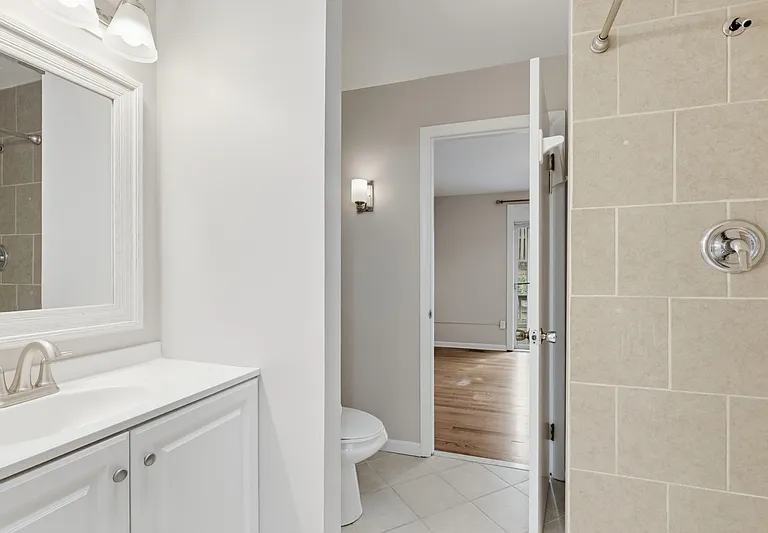 752 Ticonderoga Ave — Photo 11