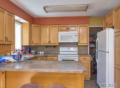 5th image of 49 Wilstan Ave