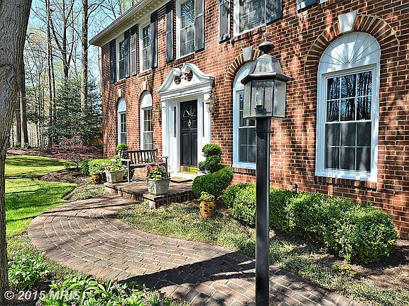 2nd image of 3440 Valewood Dr