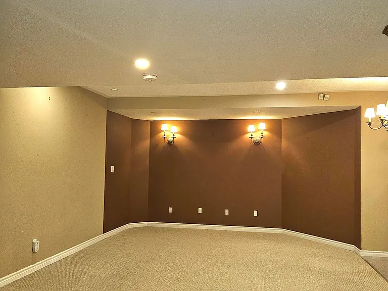 2257 Manor Hill Dr #BASEMENT — Photo 2