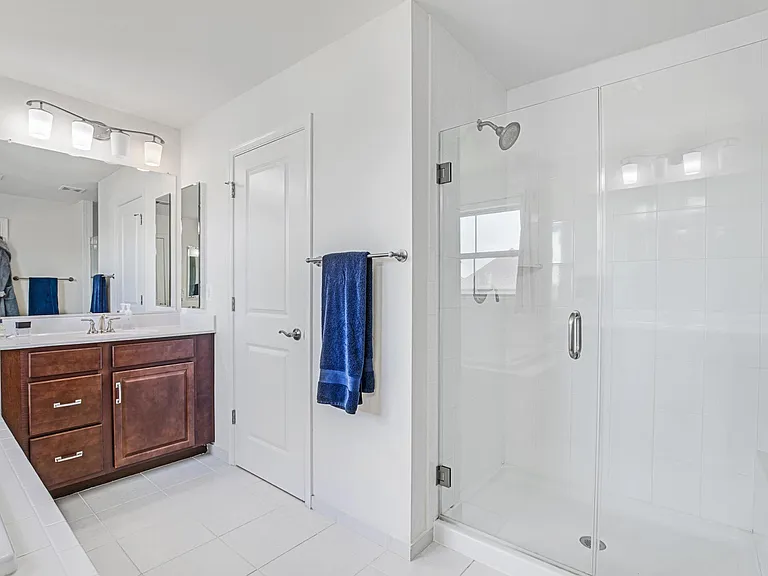 42526 Oxford Forest Cir — Photo 22