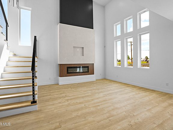 5th image of 6025 Ruidoso Downs St