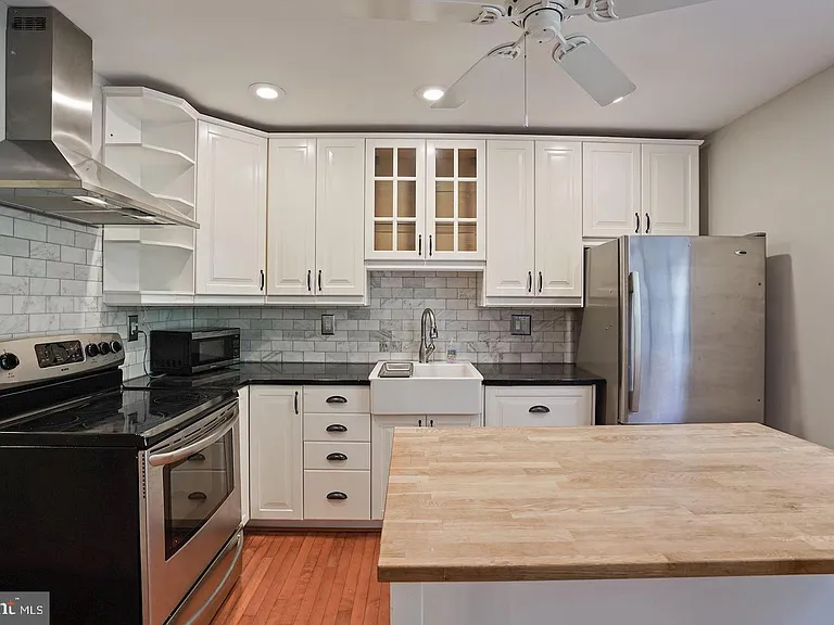 2050 Winged Foot Ct — Photo 3