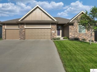 934 S 198th St, Elkhorn, NE 68022