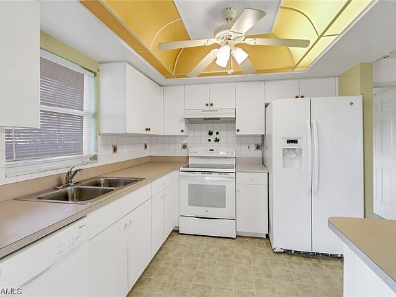 4th image of 3620 SW 1st Ave