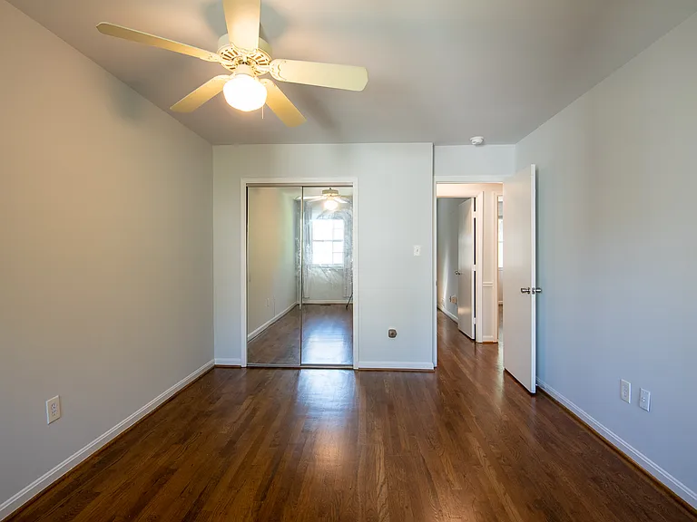 3202 Adams Ct — Photo 16