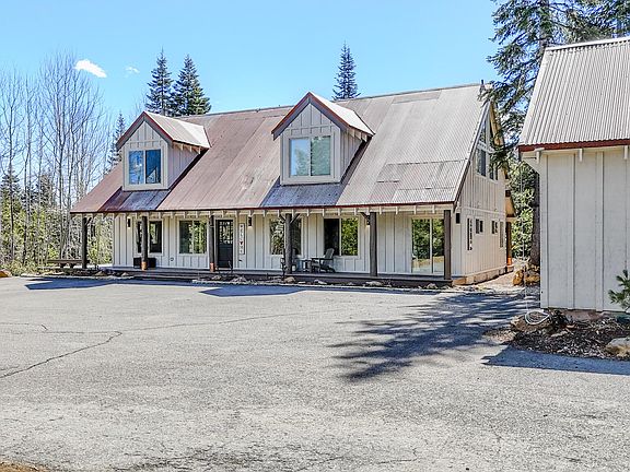 3rd image of 41650 Clover Creek Rd
