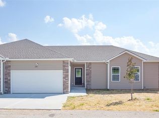 12810 E 47th Terrace Ct, Independence, MO 64055