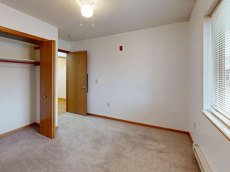 106 N Silver St — Photo 7
