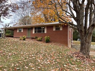 1911 Hinkle Dr, Morristown, TN 37814