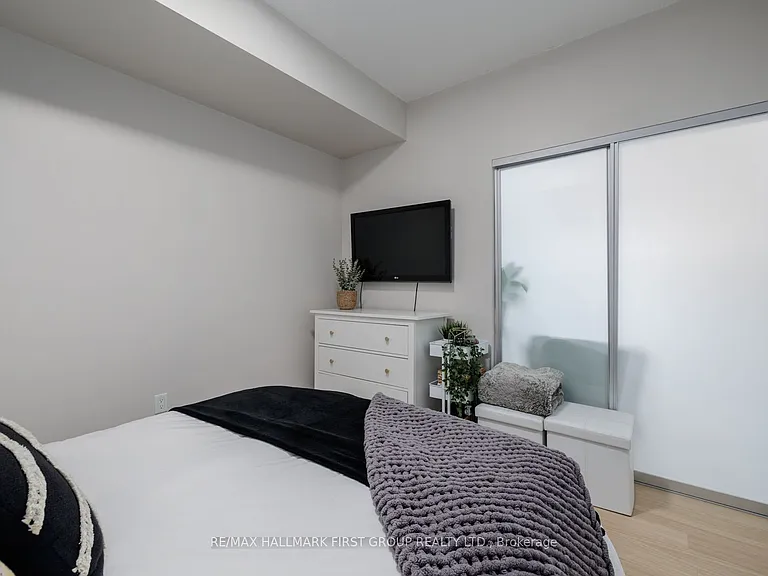 84 Aspen Springs Dr #201 — Photo 23