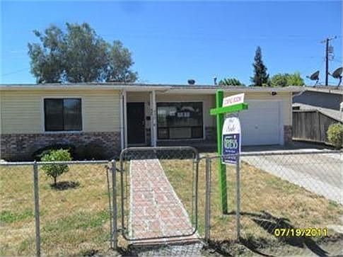 1st image of 432 Pioneer Dr