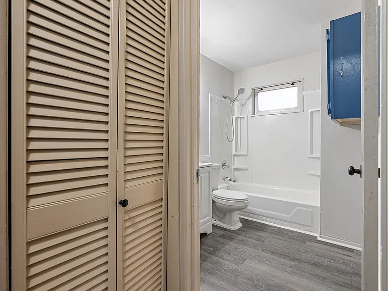 1406 E Pitman Ave — Photo 8