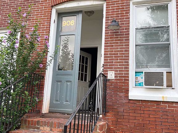 3rd image of 906 N Madison St #16289078