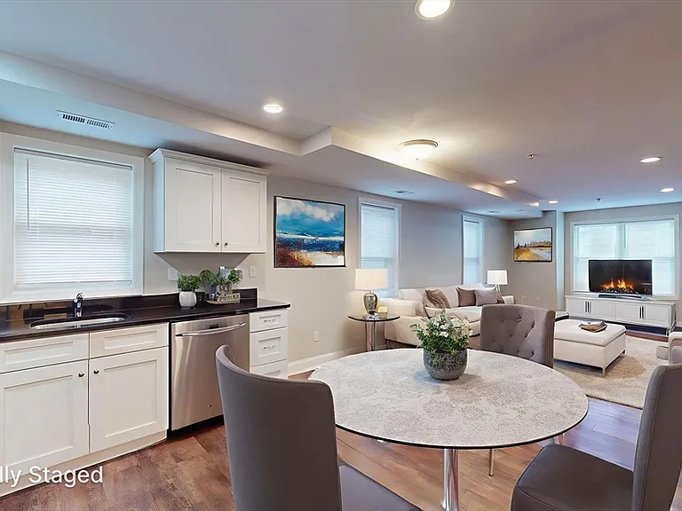 60 Holworthy St #6 — Photo 1