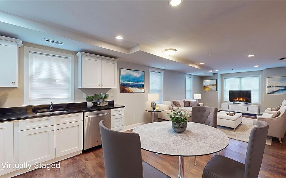 1st image of 60 Holworthy St #6
