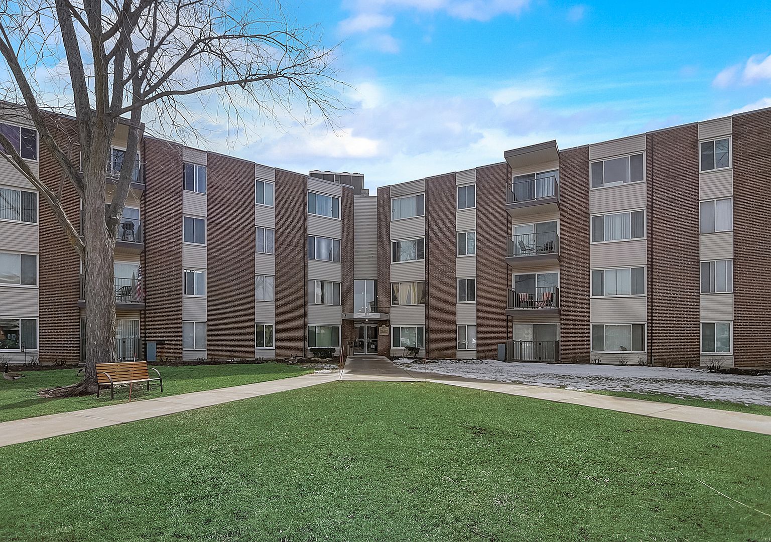 140 W Wood St UNIT 210, Palatine, IL 60067 | Zillow