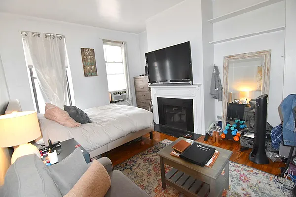 Rented by Manhattan Spaces | media 27