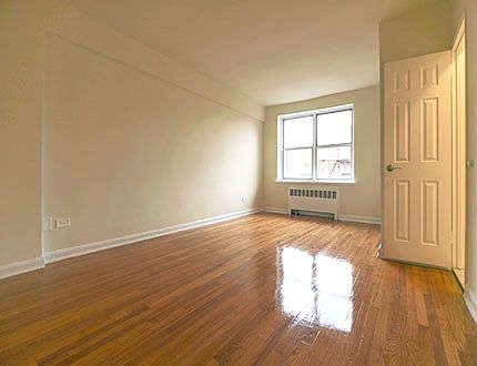 4th image of 9440 210th St #4BBB