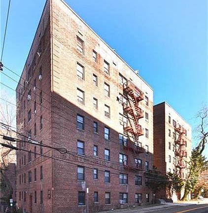 4th image of 43 Amberson Ave APT 3G