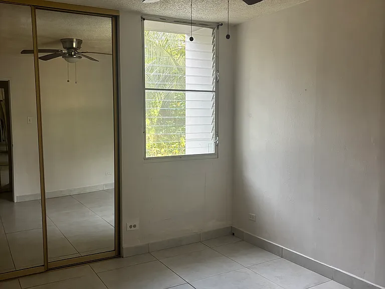 7 Laguna — Photo 6