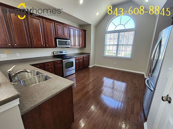 2nd image of 125 Winding River Dr