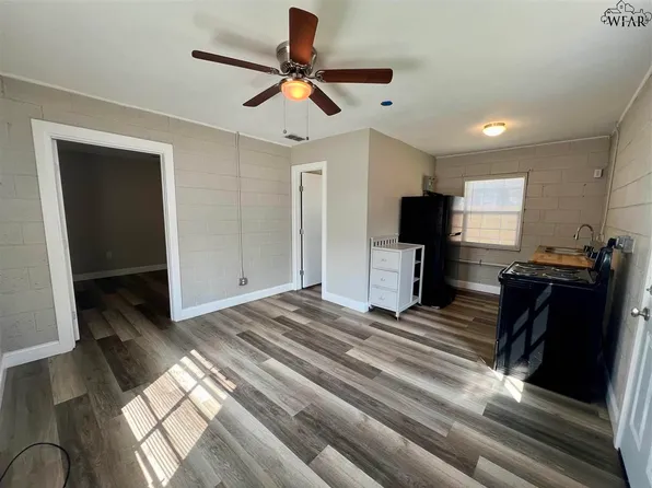 2405 Bullington St, Wichita Falls, TX 76301