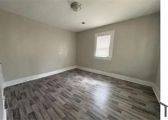 6112 Blocton Ave — Photo 3
