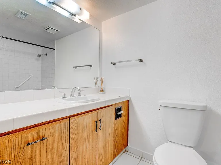 3823 S Maryland Pkwy #B2 — Photo 27