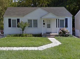 10314 Saint Joan Ln, Saint Ann, MO 63074