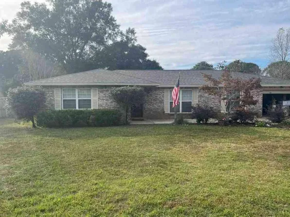 4703 Santa Rosa Dr, Pace, FL 32571