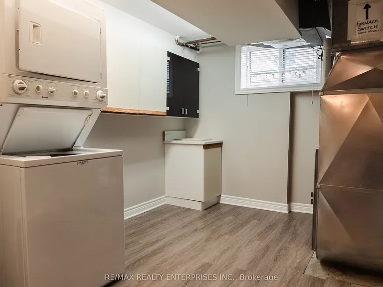 8 Salmond Ct #LOWER — Photo 8