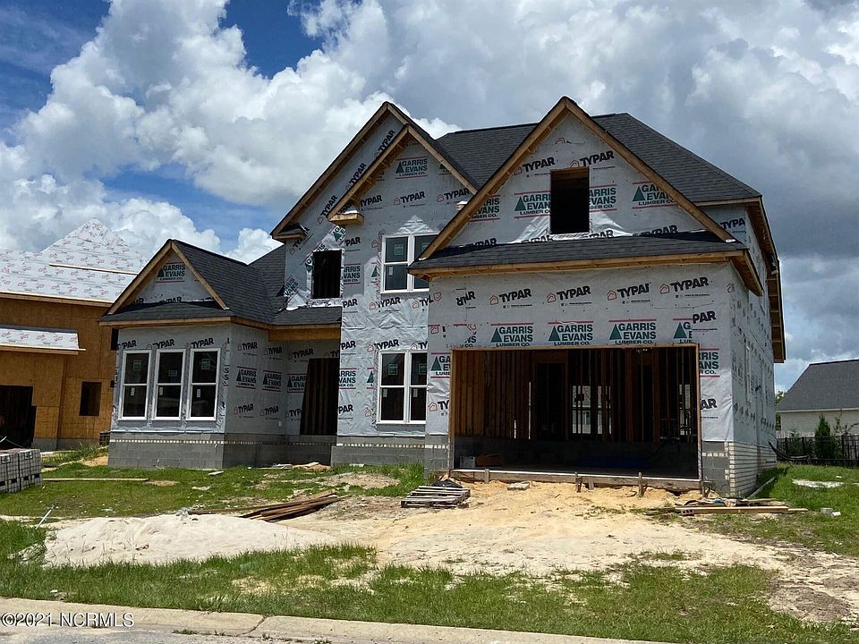1st image of 117 Blackwater Dr