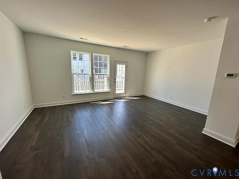 6996 Leire Ln — Photo 10