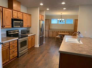 93 SE Blackwelder Rd, Shelton, WA 98584