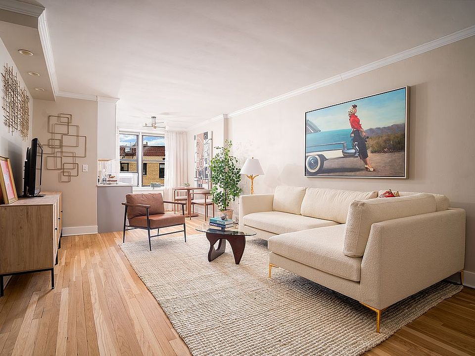 1st image of 60 E 9th St APT 640