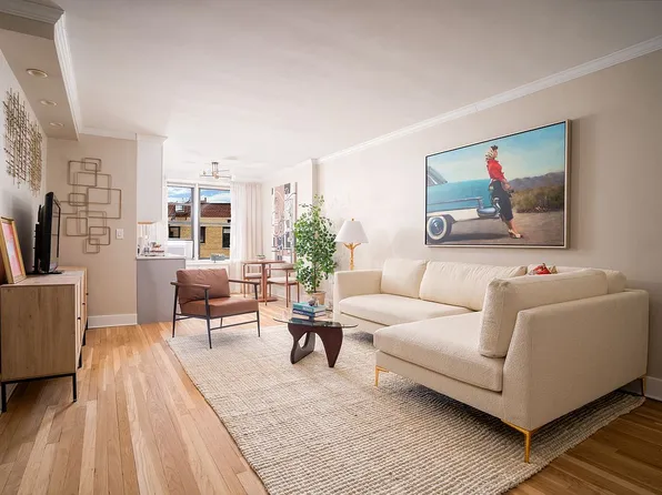 60 E 9th St APT 640, New York, NY 10003