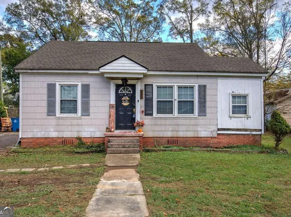 555 1st St, Shannon, GA 30161